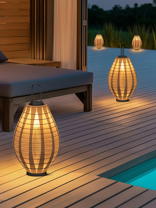 Oasis Mesh Beacon Outdoor Lamp - DWHOME