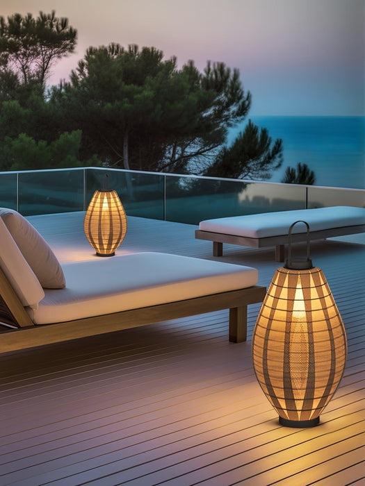 Oasis Mesh Beacon Outdoor Lamp - DWHOME