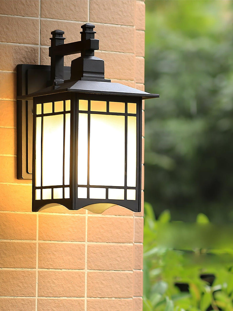 Orm House Outdoor Wall Light-DWHOME