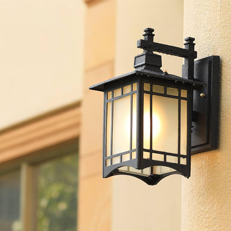 Orm House Outdoor Wall Light-DWHOME