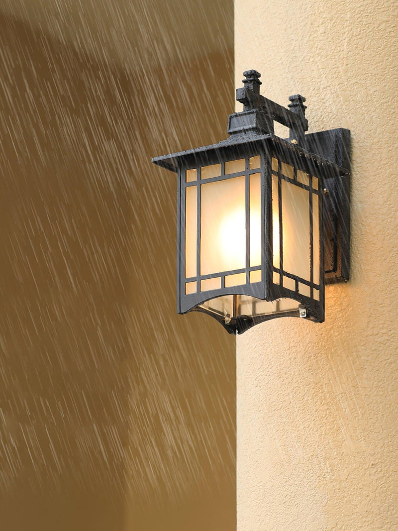 Orm House Outdoor Wall Light-DWHOME