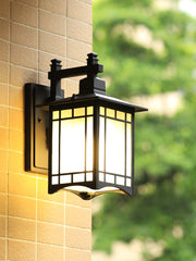 Orm House Outdoor Wall Light-DWHOME