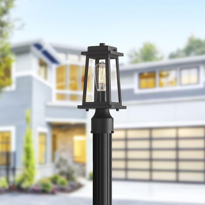 Outdoor Lantern Post Lights.