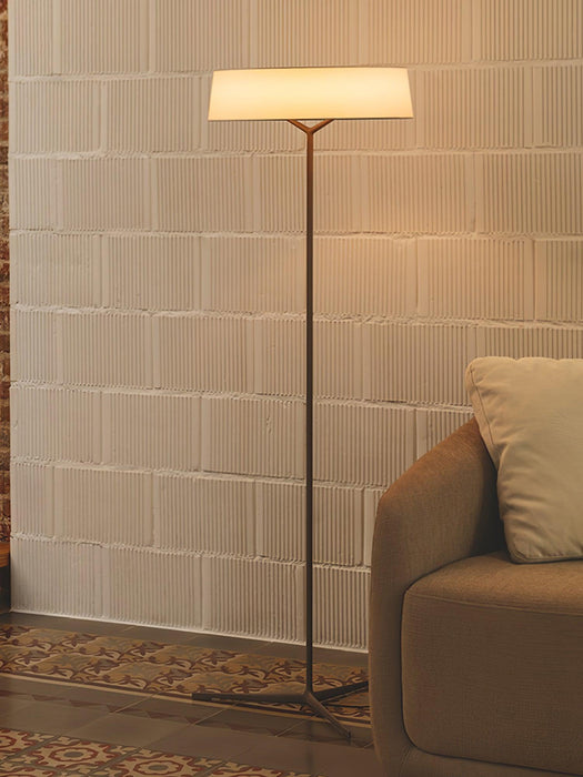 Dama Floor Lamp.