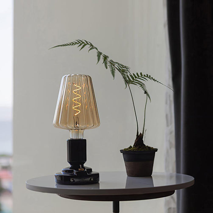 Pastry Built-in Battery Table Lamp-DWHOME