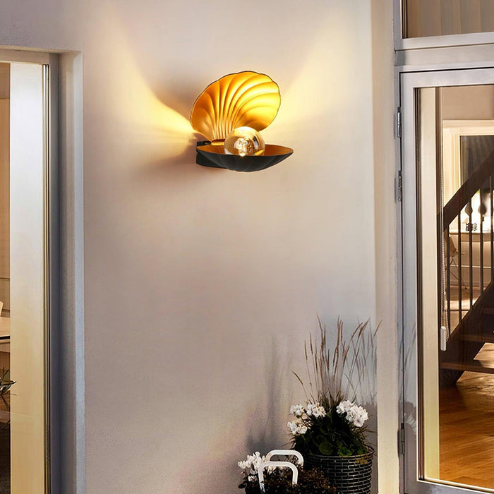 Pearl Clam Wall Light - DWHOME