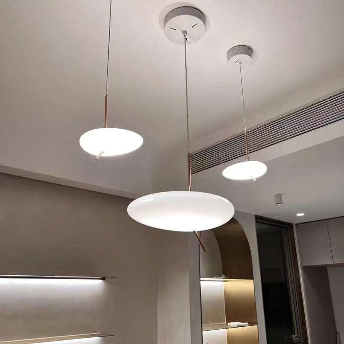 Pebbles Pendant Light-DWHOME