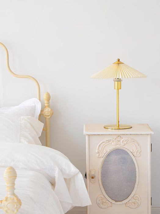 Perla Pleated Table Lamp-DWHOME