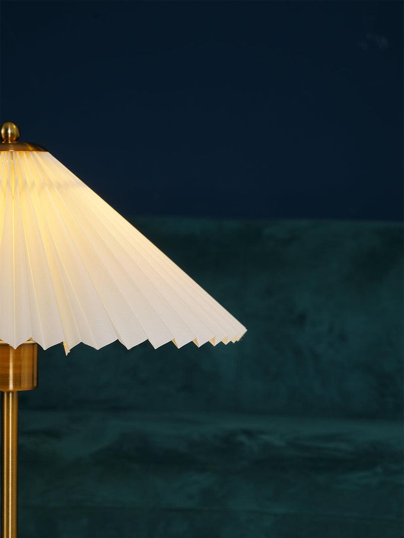 Perla Pleated Table Lamp-DWHOME