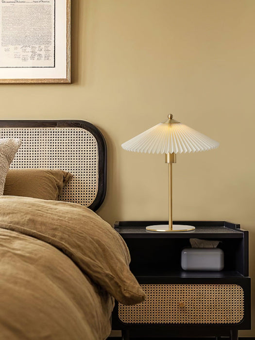 Perla Pleated Table Lamp-DWHOME
