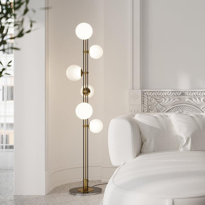 Planeta Floor Lamp.