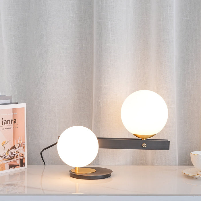 Planeta Table Lamp.