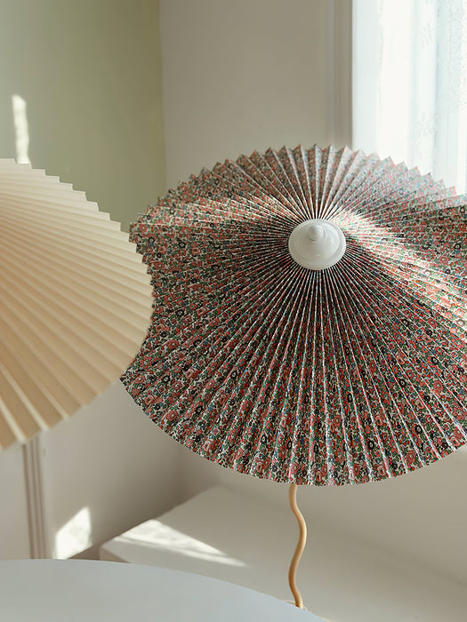 Pleated Hat Table Lamp