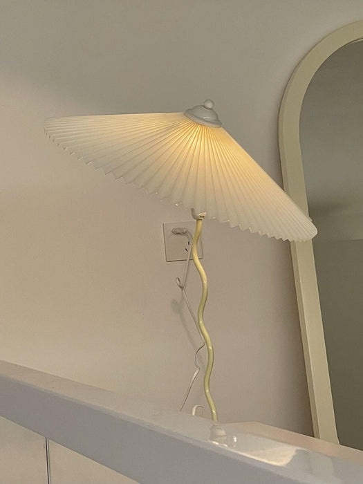 Pleated Hat Table Lamp - DWHOME