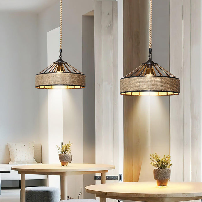 Retro Hemp Rope Exquisite Pendant Light.