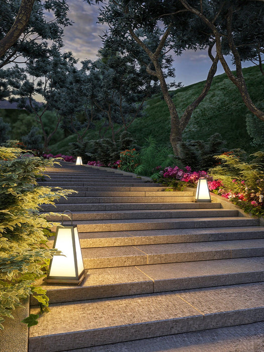 Roam Lantern Garden Outdoor Lamp-DWHOME