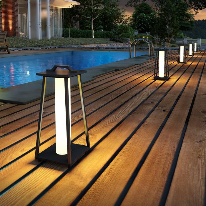 Roam Portable Outdoor Light - DWHOME