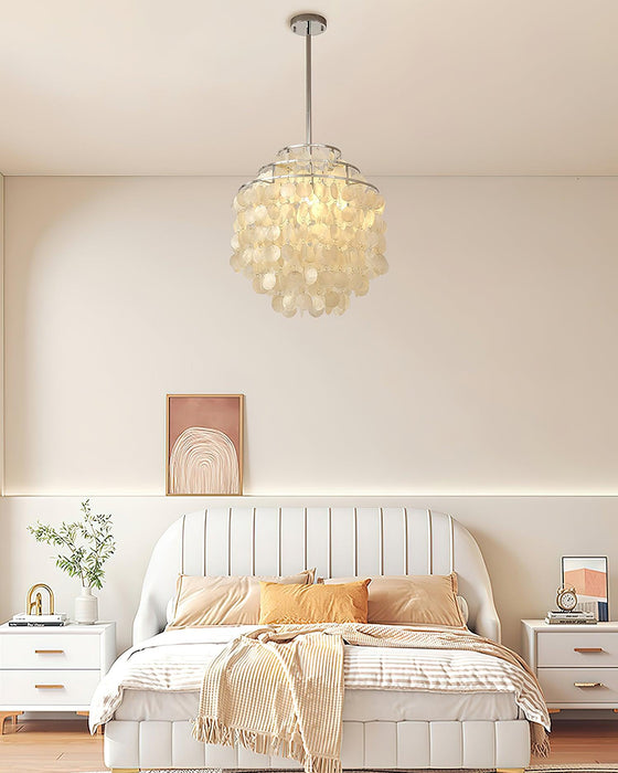 Round Shell Chandelier B.