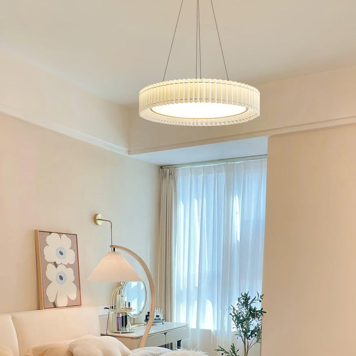 Round Pleated Pendant Lamp.