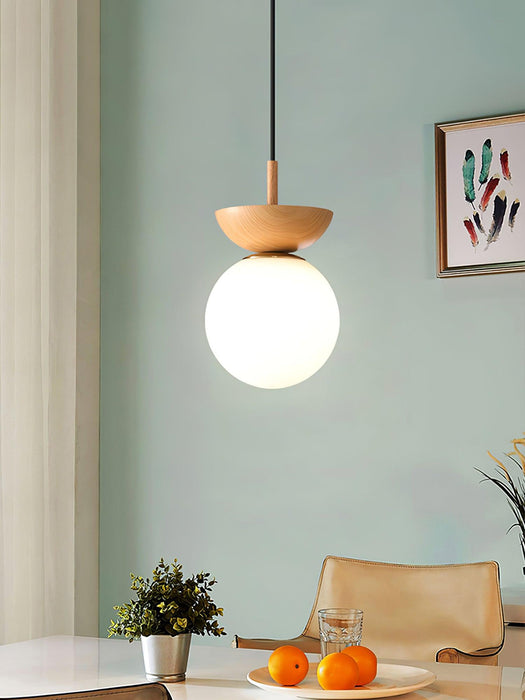 Savie Pendant Lamp.