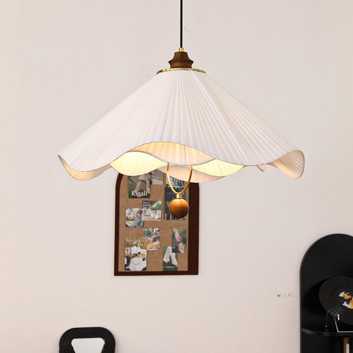 Scallop Edge Pendant Light.