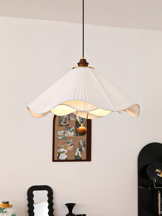 Scallop Edge Pendant Light.