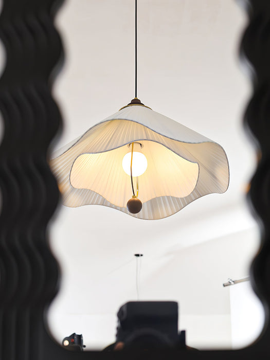 Scallop Edge Pendant Light.