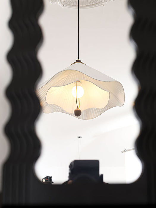 Scallop Edge Pendant Light.