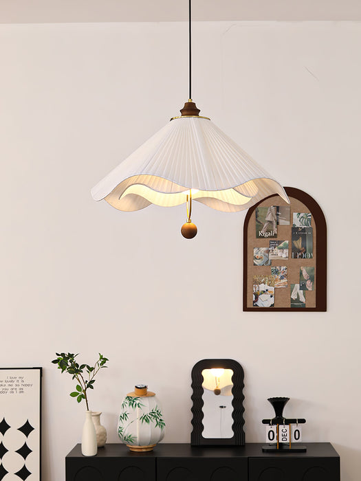 Scallop Edge Pendant Light.