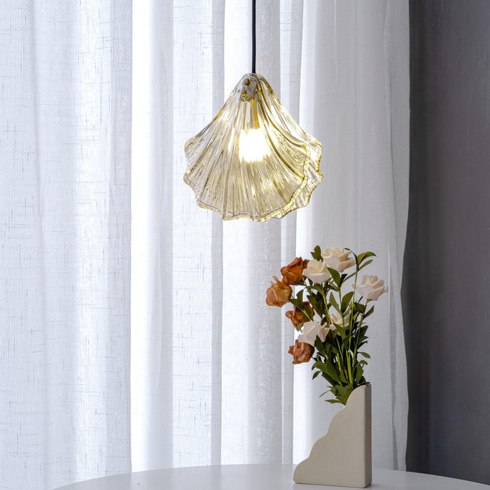 Shell Mini Pendant Light.