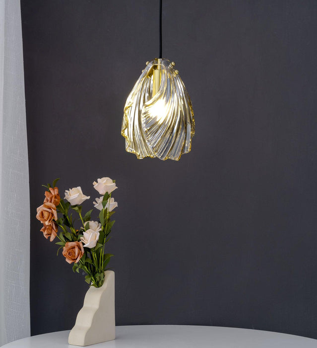 Shell Mini Pendant Swag Light.