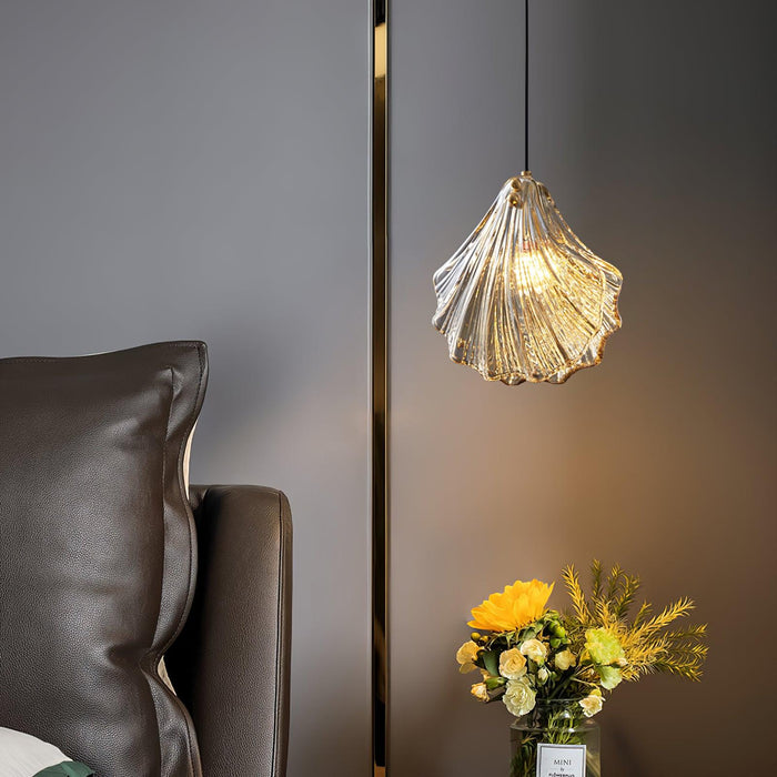 Shell Mini Pendant Light.