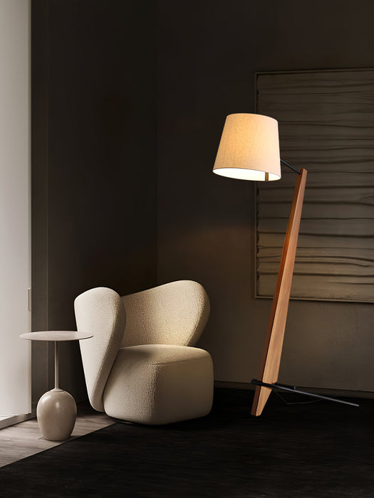 Silva Giant Floor Lamp - Vakkerlight