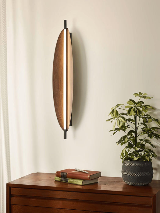 Sleek Board Sconce - DWHOME