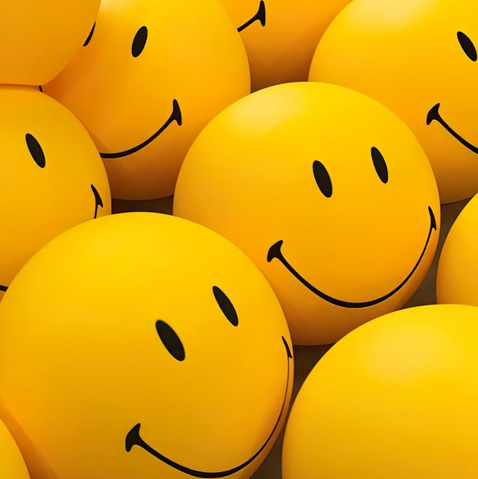 Smiling Rechargeable Table Lamp-DWHOME