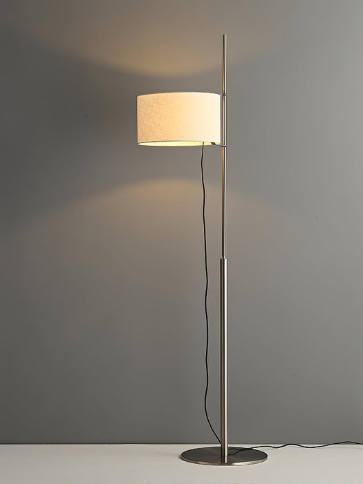 Svelte Silhouette Floor Lamp - Vakkerlight