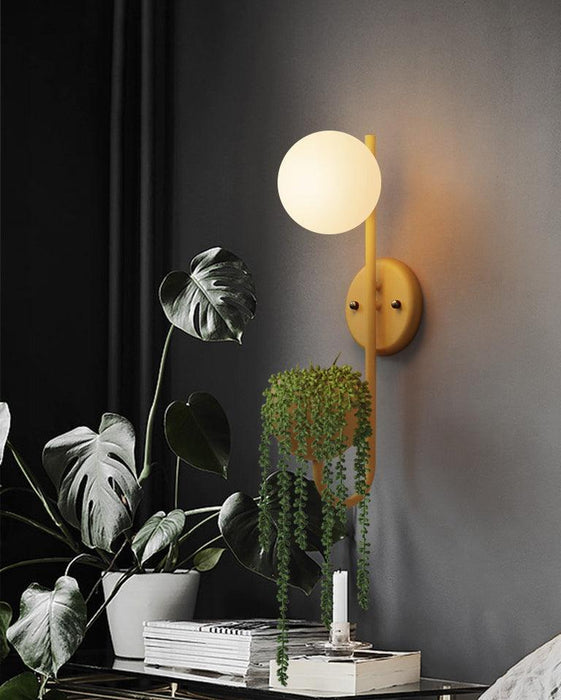 Ritz Single Head Pot Plant Wall Light.