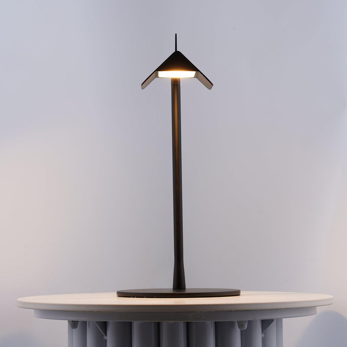 Pivot Ease Table Lamp-DWHOME