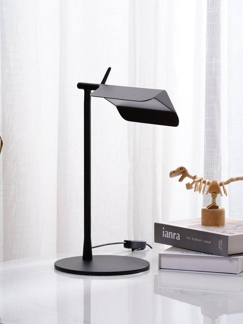 Pivot Ease Table Lamp-DWHOME