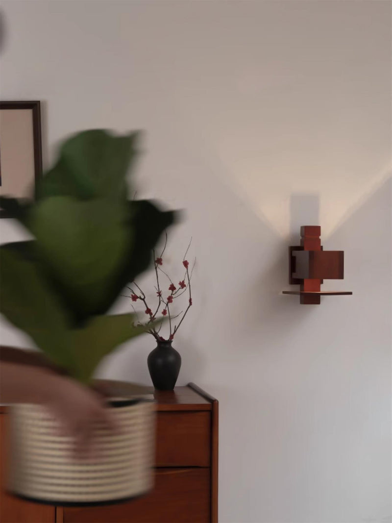 Taliesin Plug-in Wall Lamp-DWHOME