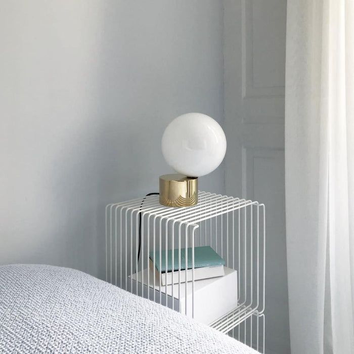 Tip of The Tongue Table Lamp-DWHOME