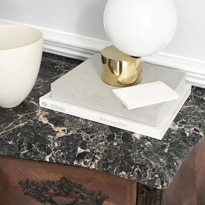 Tip of The Tongue Table Lamp-DWHOME