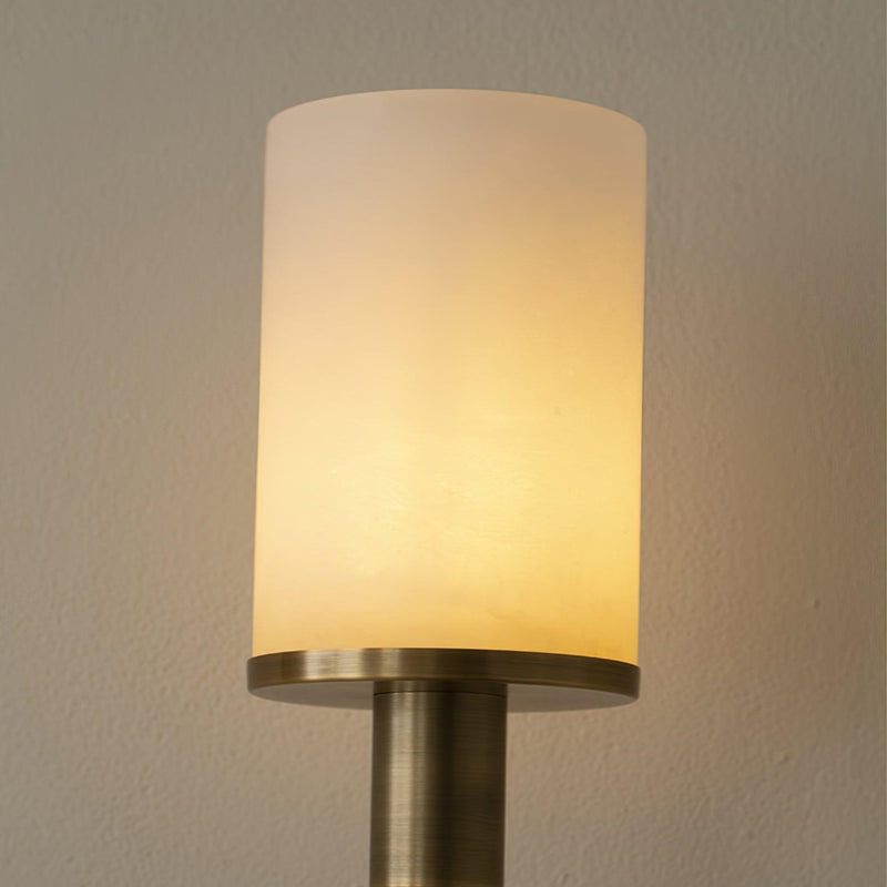 Tracie Classic Sconce-DWHOME