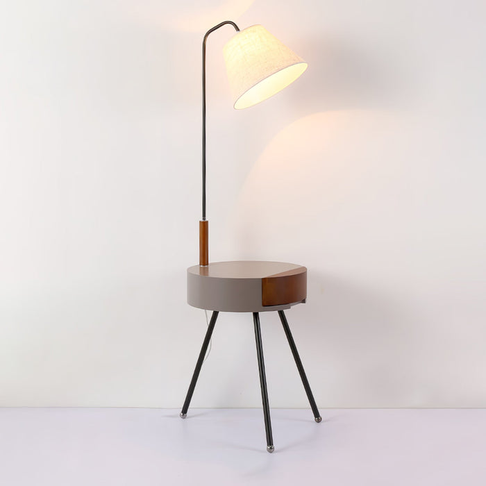 Tripod Fabric Floor Lamp - Vakkerlight