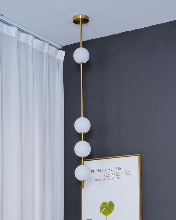 Vertical Balls Pendant Lamp.