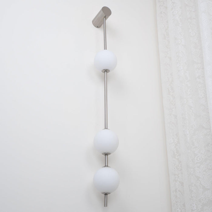 Vertical Balls Wall Lamp - DWHOME