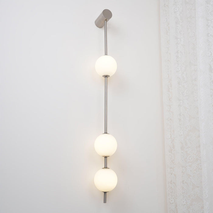 Vertical Balls Wall Lamp - DWHOME