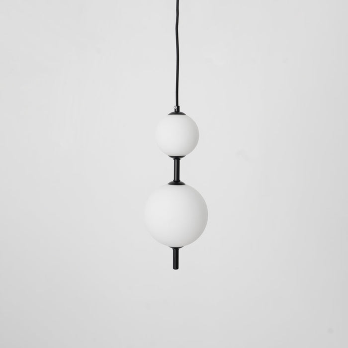 Vertical Globe Pendant Lamp