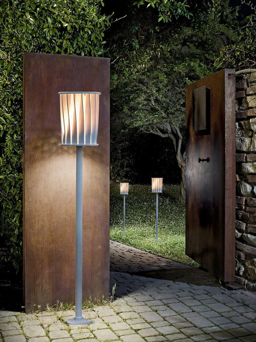 White Column Outdoor Light - DWHOME