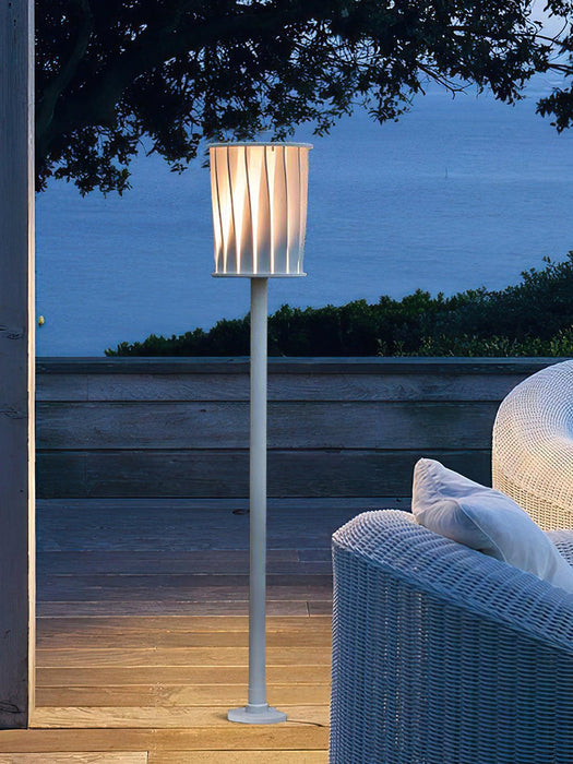 White Column Outdoor Light - DWHOME